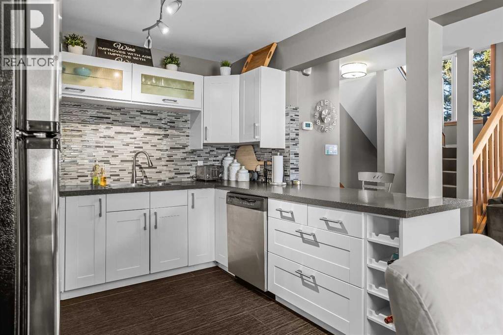 8, 816 4th Street, Canmore, Alberta  T1W 2H6 - Photo 21 - A2293390