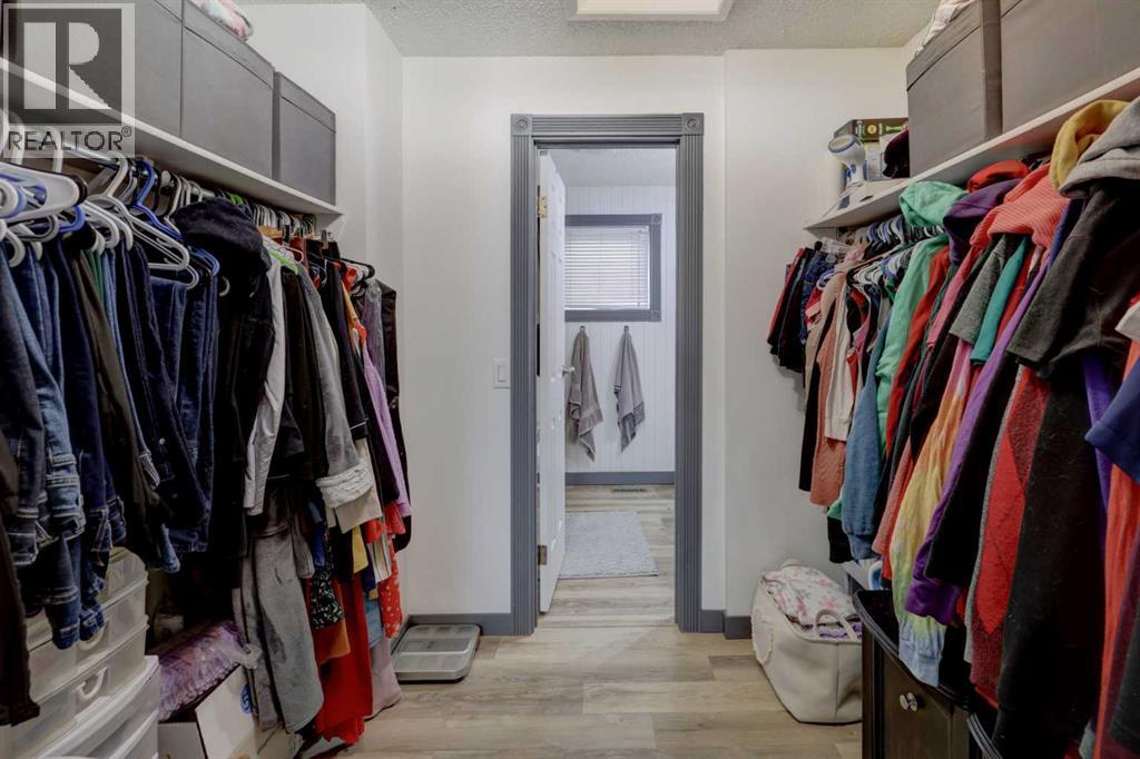 1816 Meadowbrook Drive SE, Airdrie, Alberta  T4A 1V4 - Photo 16 - A2290825