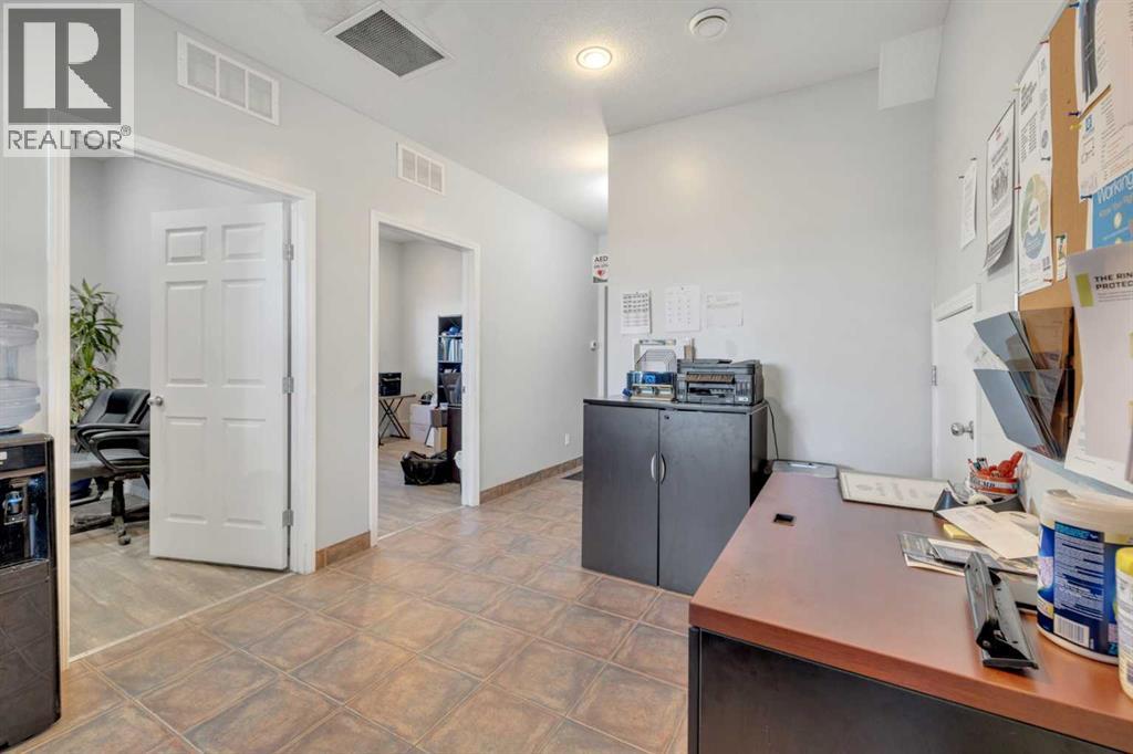 17 Sylvaire Close, Sylvan Lake, Alberta  T4S 2H6 - Photo 9 - A2278018