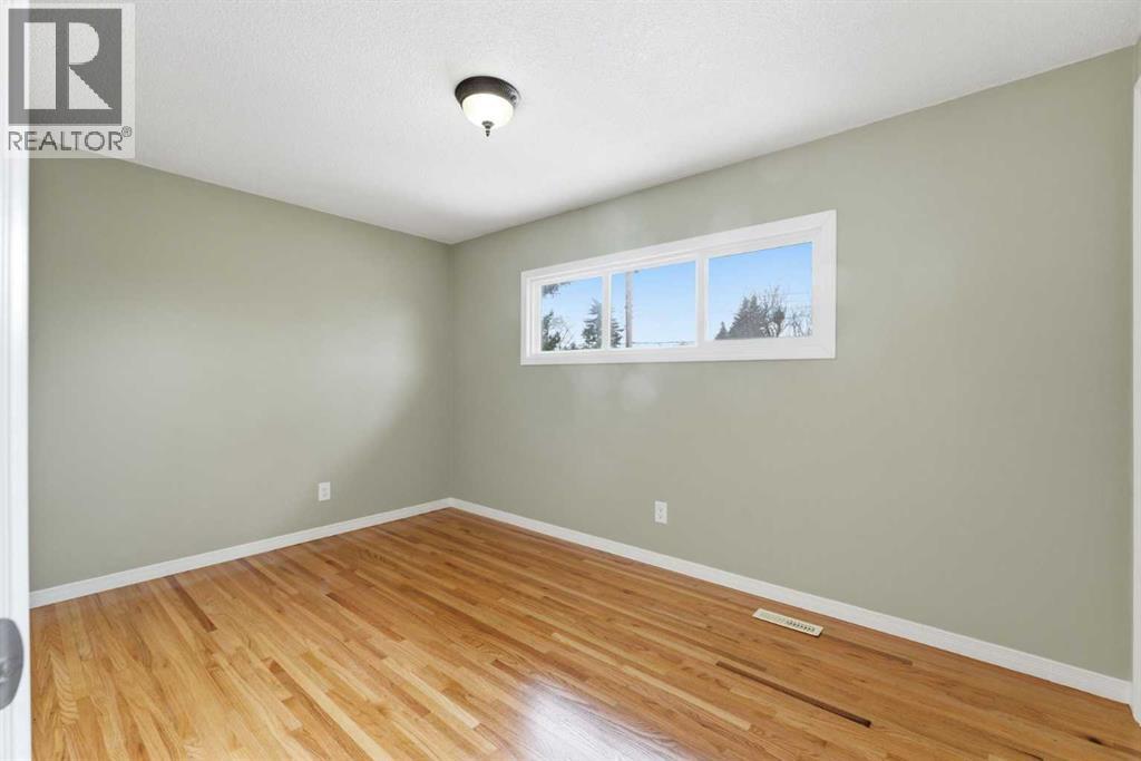 10603 Maplecreek Drive Se, Calgary, Alberta  T2J 1V2 - Photo 27 - A2292947