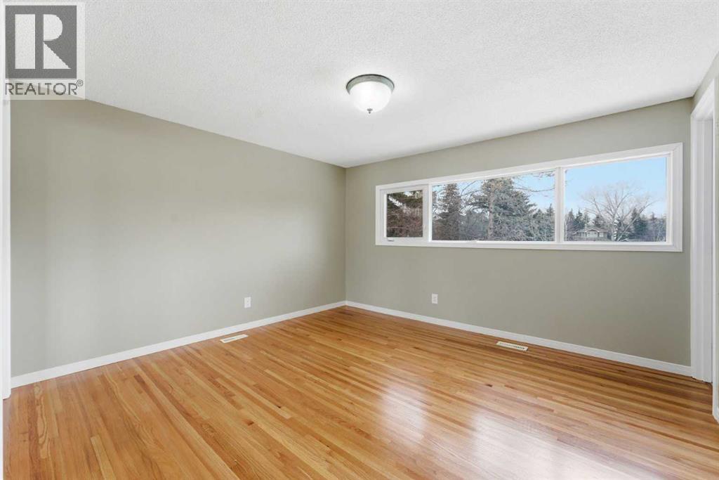 10603 Maplecreek Drive Se, Calgary, Alberta  T2J 1V2 - Photo 22 - A2292947