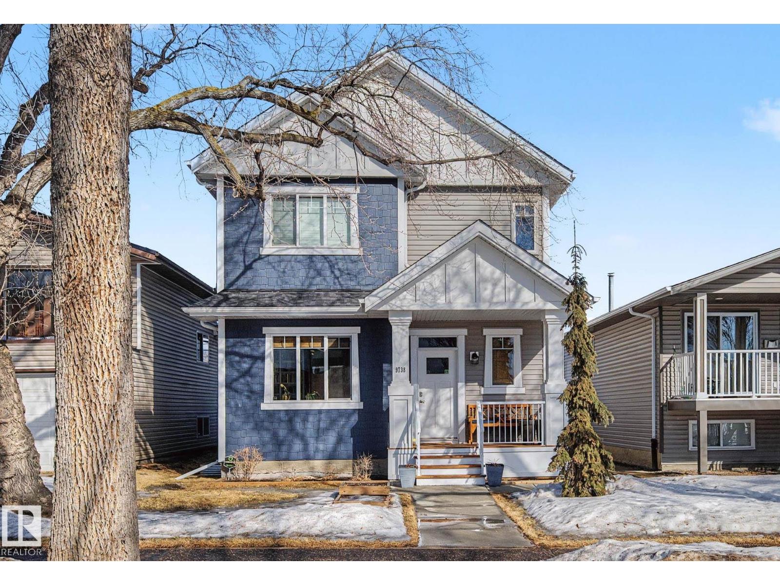 9738 75 AV NW, Edmonton, Alberta