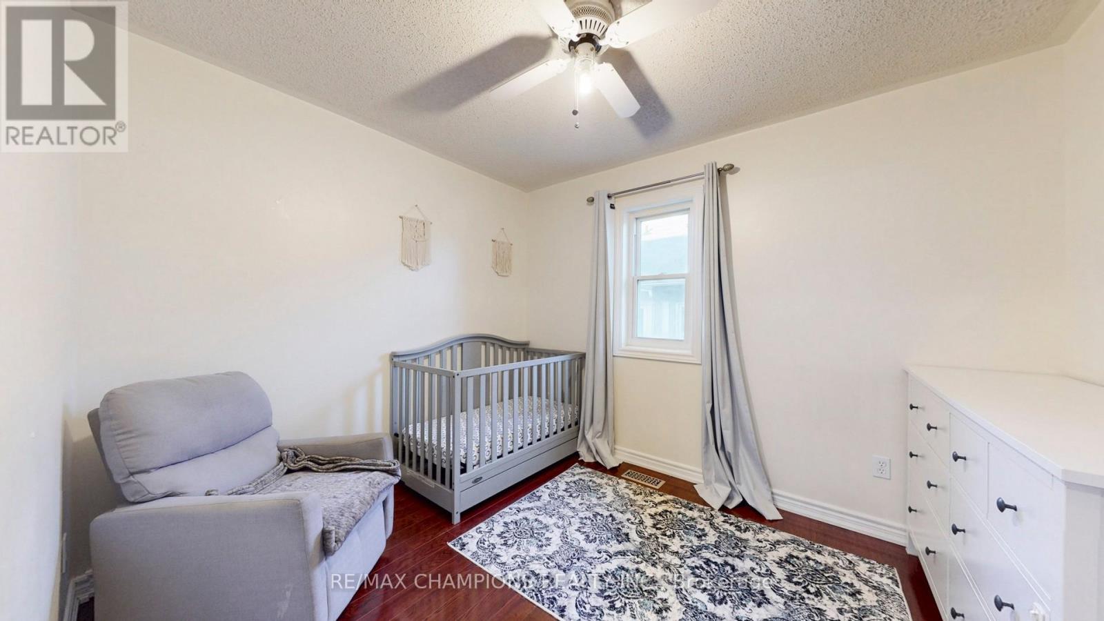 135 Ural Circle, Brampton, Ontario  L6R 1J6 - Photo 11 - W12901506