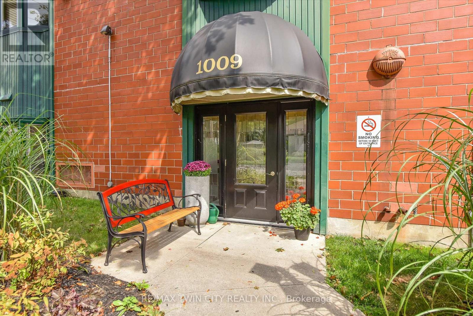 216 - 1009 QUEENSTON ROAD, Cambridge, Ontario