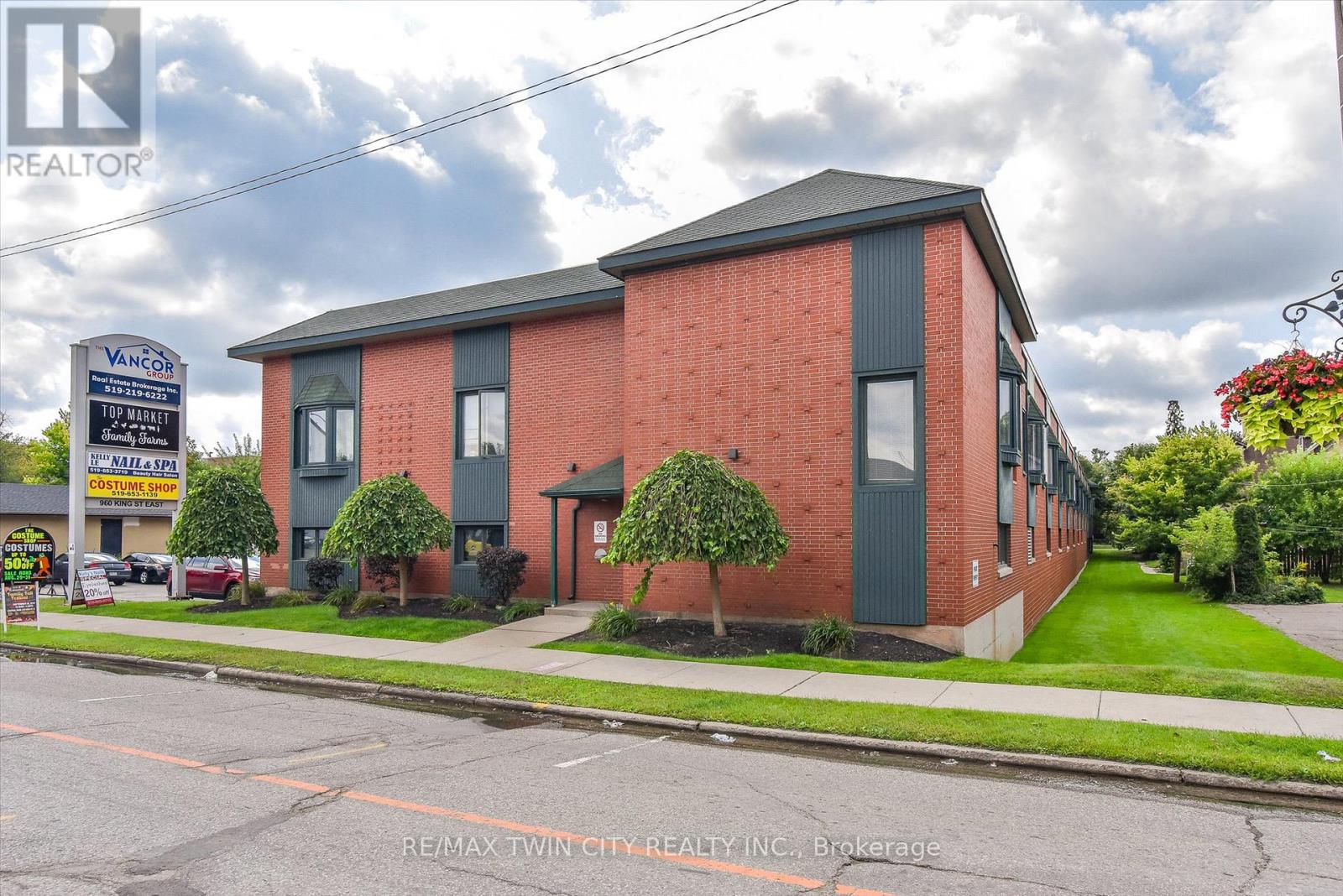 216 - 1009 Queenston Road, Cambridge, Ontario  N3H 3K7 - Photo 27 - X12901494