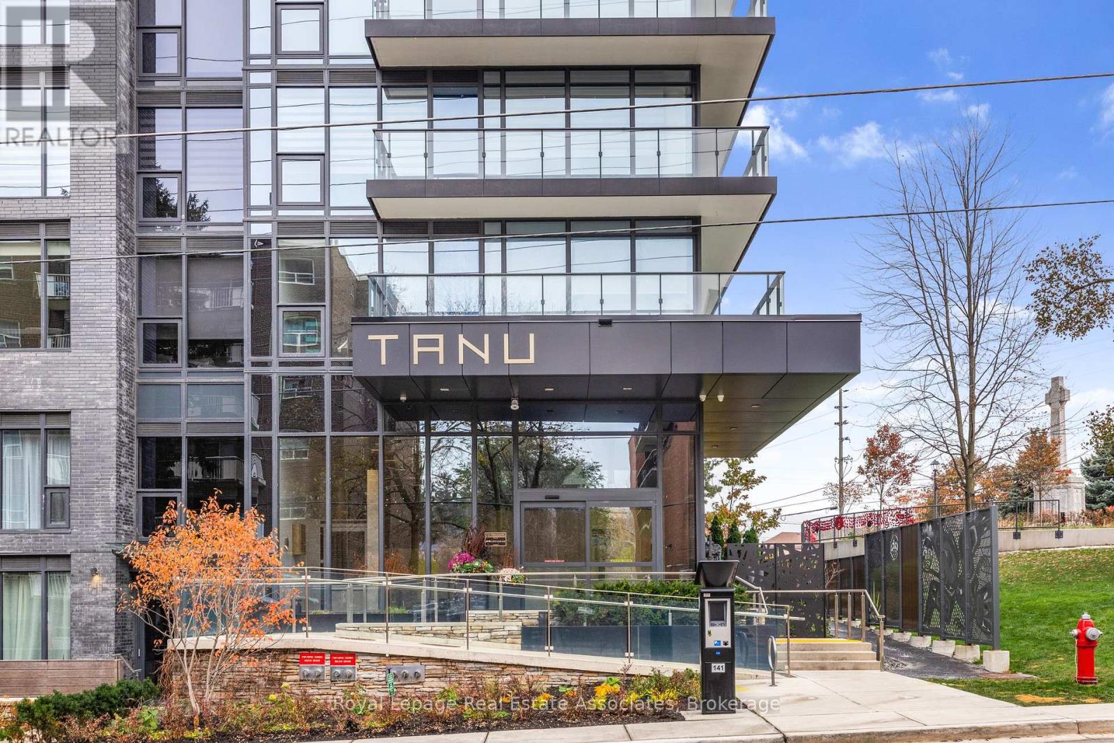 805 - 21 Park Street E, Mississauga, Ontario  L5G 0C2 - Photo 30 - W12778170