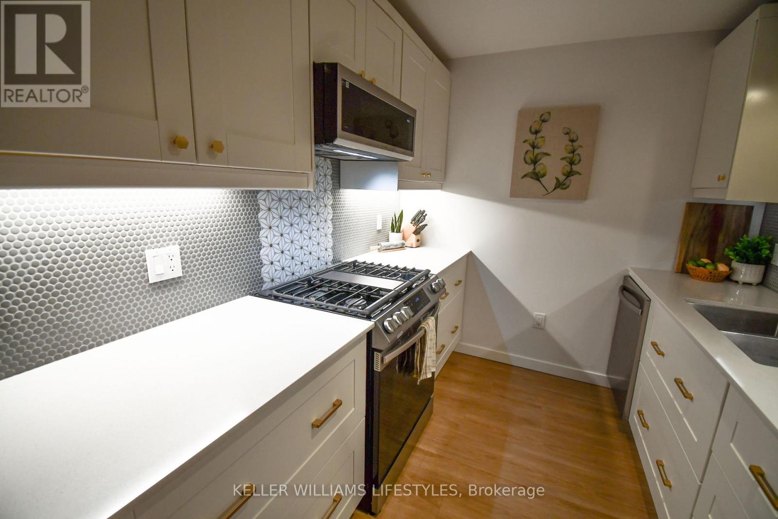 Photo 31 of 46 for 1934 Wateroak Drive