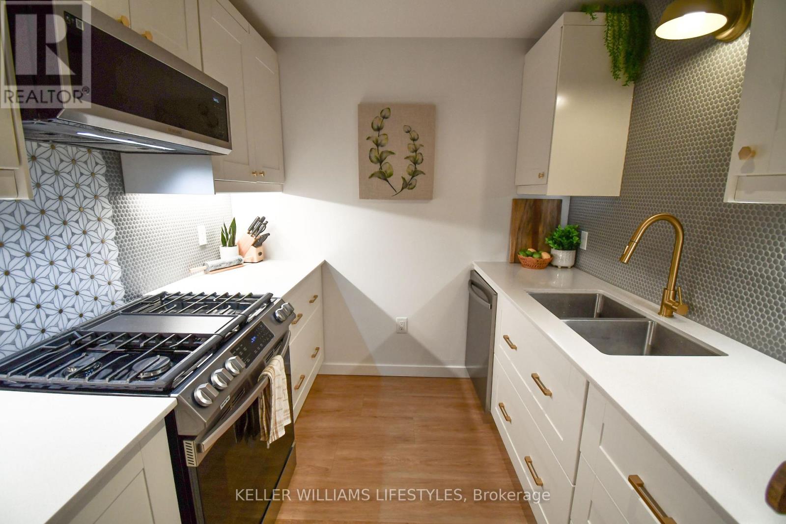 Photo 32 of 46 for 1934 Wateroak Drive