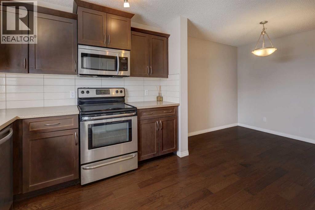 16 Fireside Way, Cochrane, Alberta  T4C 0R1 - Photo 7 - A2280445