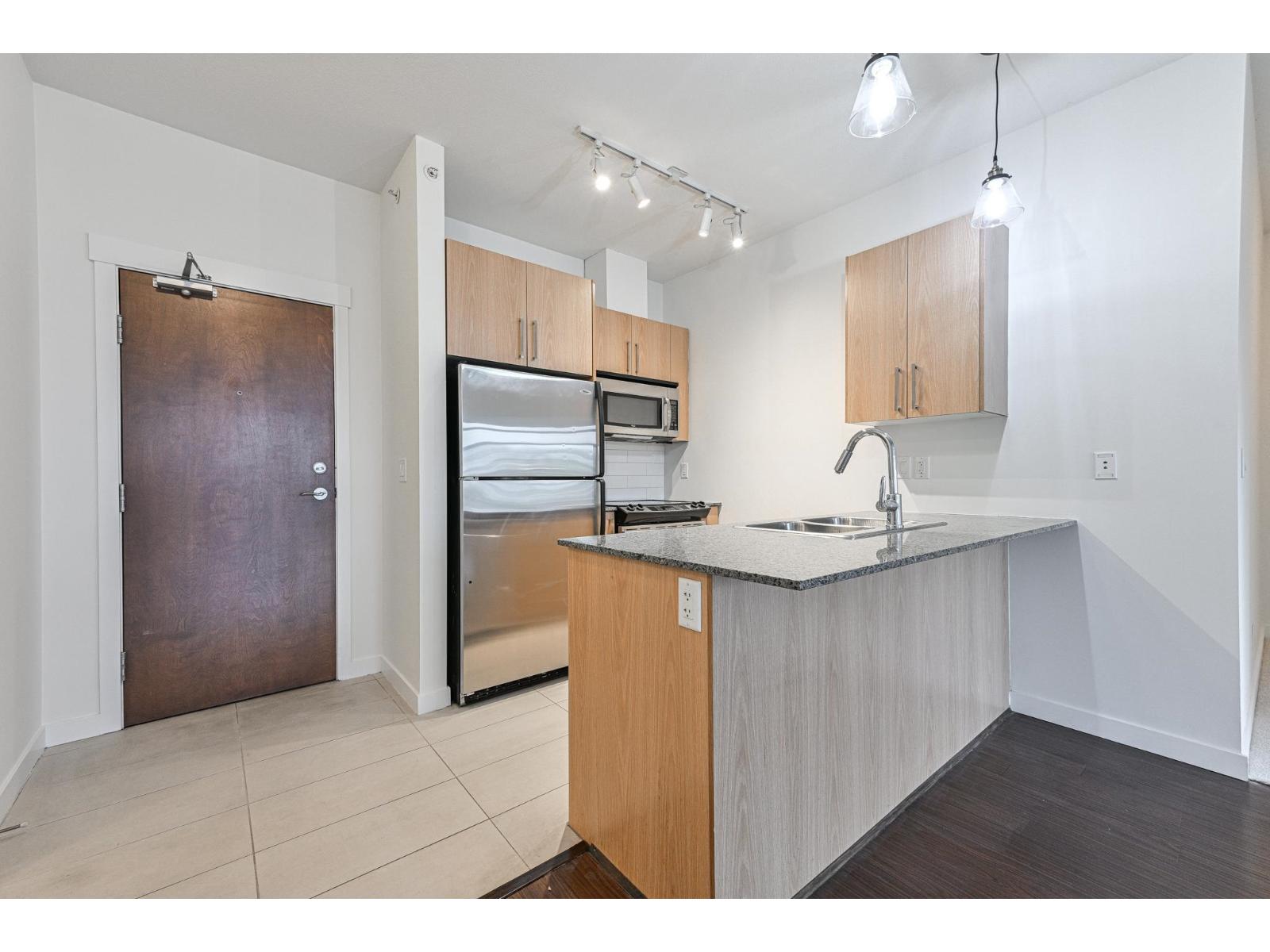 401 2943 Nelson Place, Abbotsford, British Columbia  V2S 0C8 - Photo 6 - R3057811