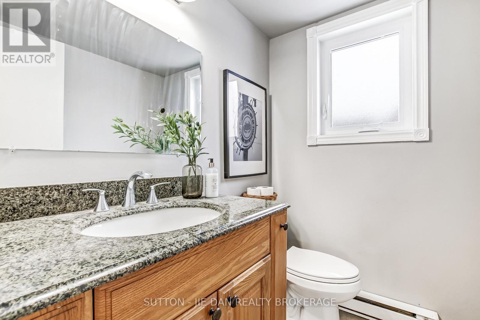 720 Grenfell Drive, London North, Ontario  N5X 2C5 - Photo 19 - X12901630