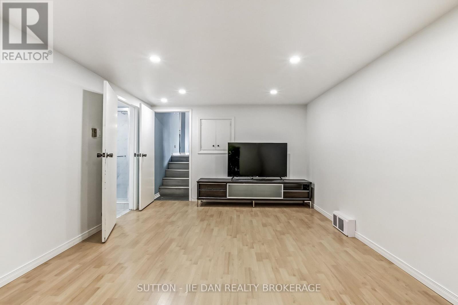 720 Grenfell Drive, London North, Ontario  N5X 2C5 - Photo 22 - X12901630