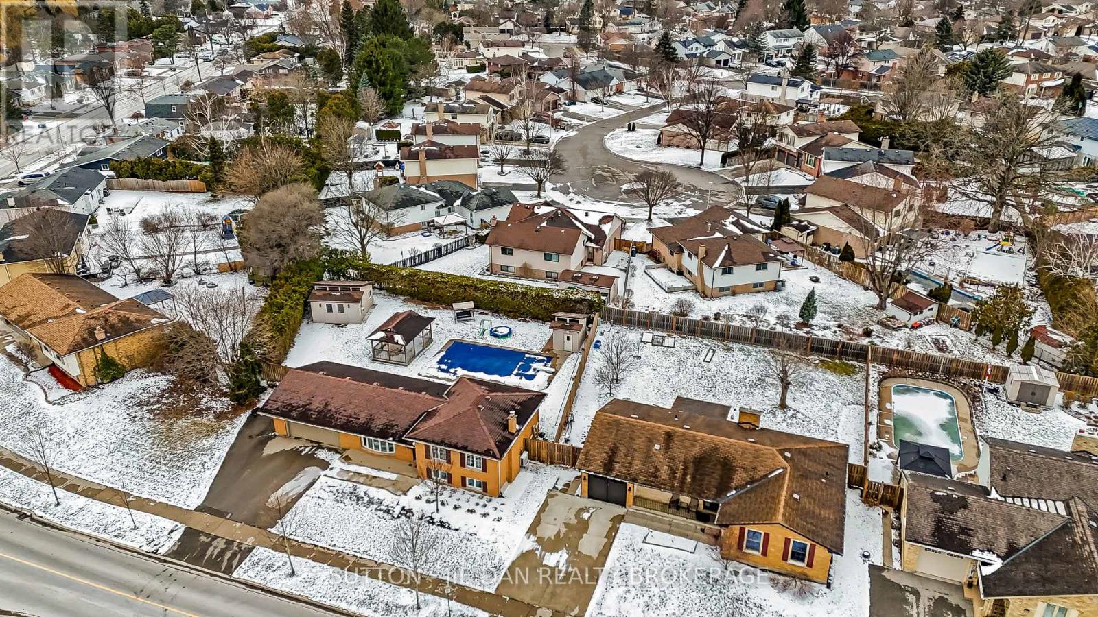 720 Grenfell Drive, London North, Ontario  N5X 2C5 - Photo 27 - X12901630