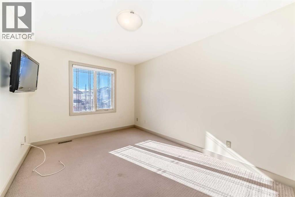 273 Everglade Circle SW, Calgary, Alberta  T2Y 4M8 - Photo 32 - A2290246