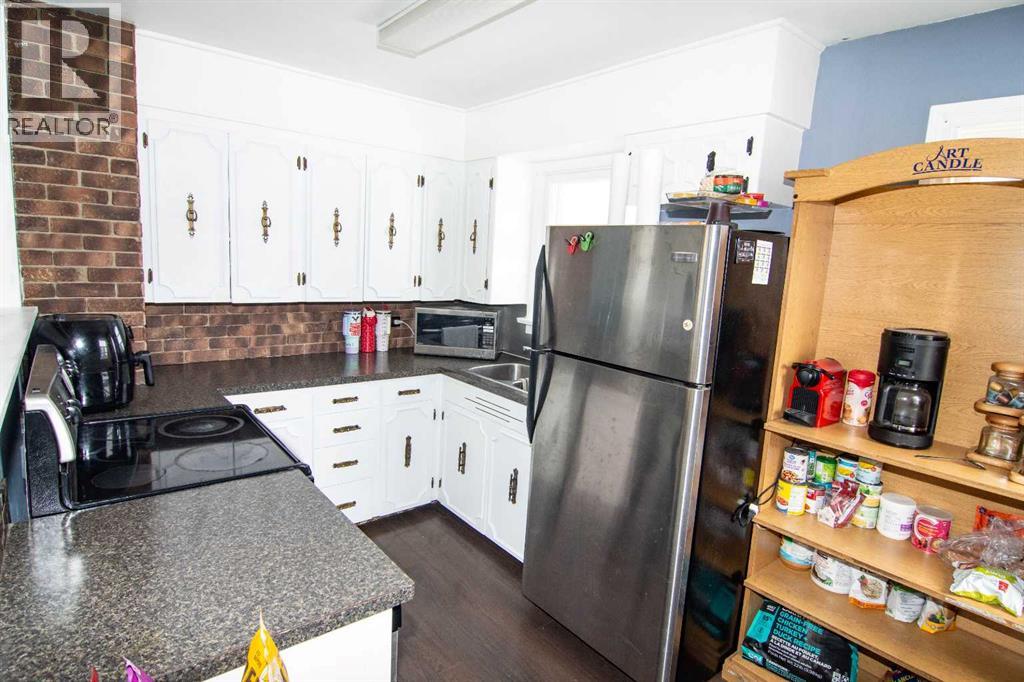 318 4 Avenue Se, Three Hills, Alberta  T0M 2A0 - Photo 22 - A2292467