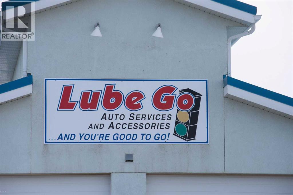 318 4 Avenue Se, Three Hills, Alberta  T0M 2A0 - Photo 48 - A2292467