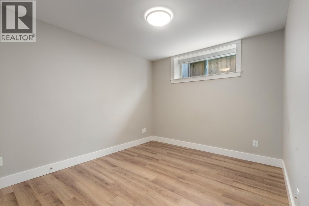 3443 W 11th Avenue, Vancouver, British Columbia  V6R 2K1 - Photo 33 - R3098476