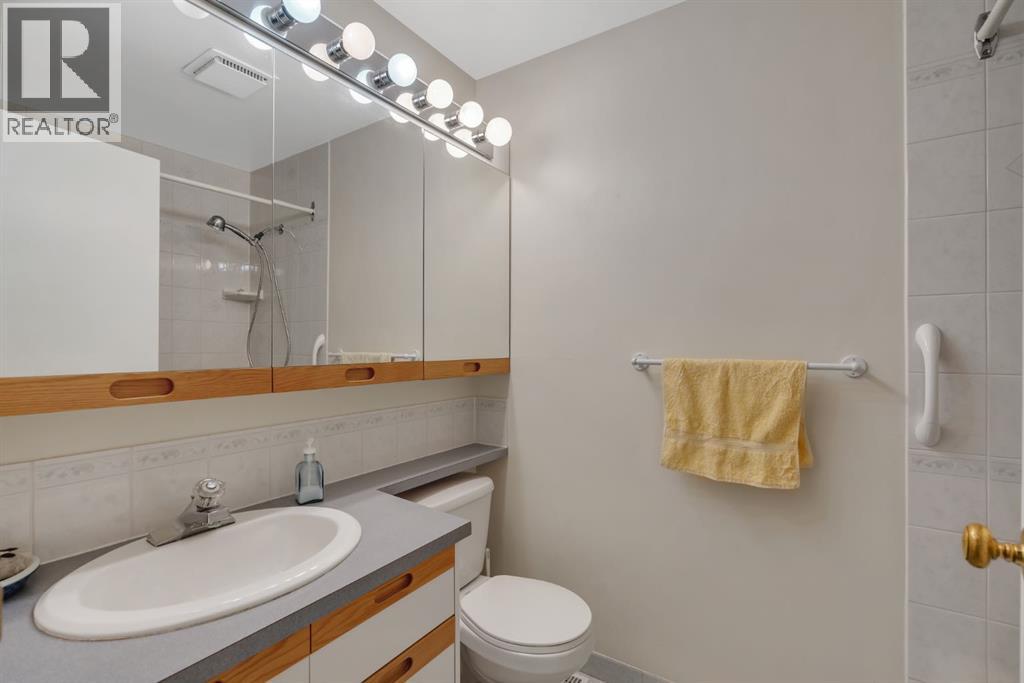 16, 64 Woodacres Crescent Sw, Calgary, Alberta  T2W 4V6 - Photo 22 - A2293286