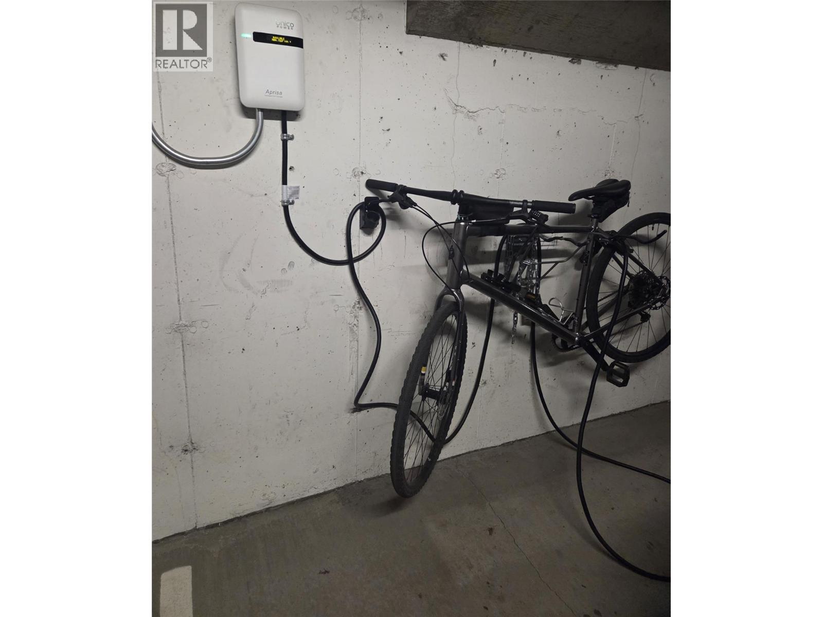 457 West Avenue Unit# 108 Kelowna Photo 39