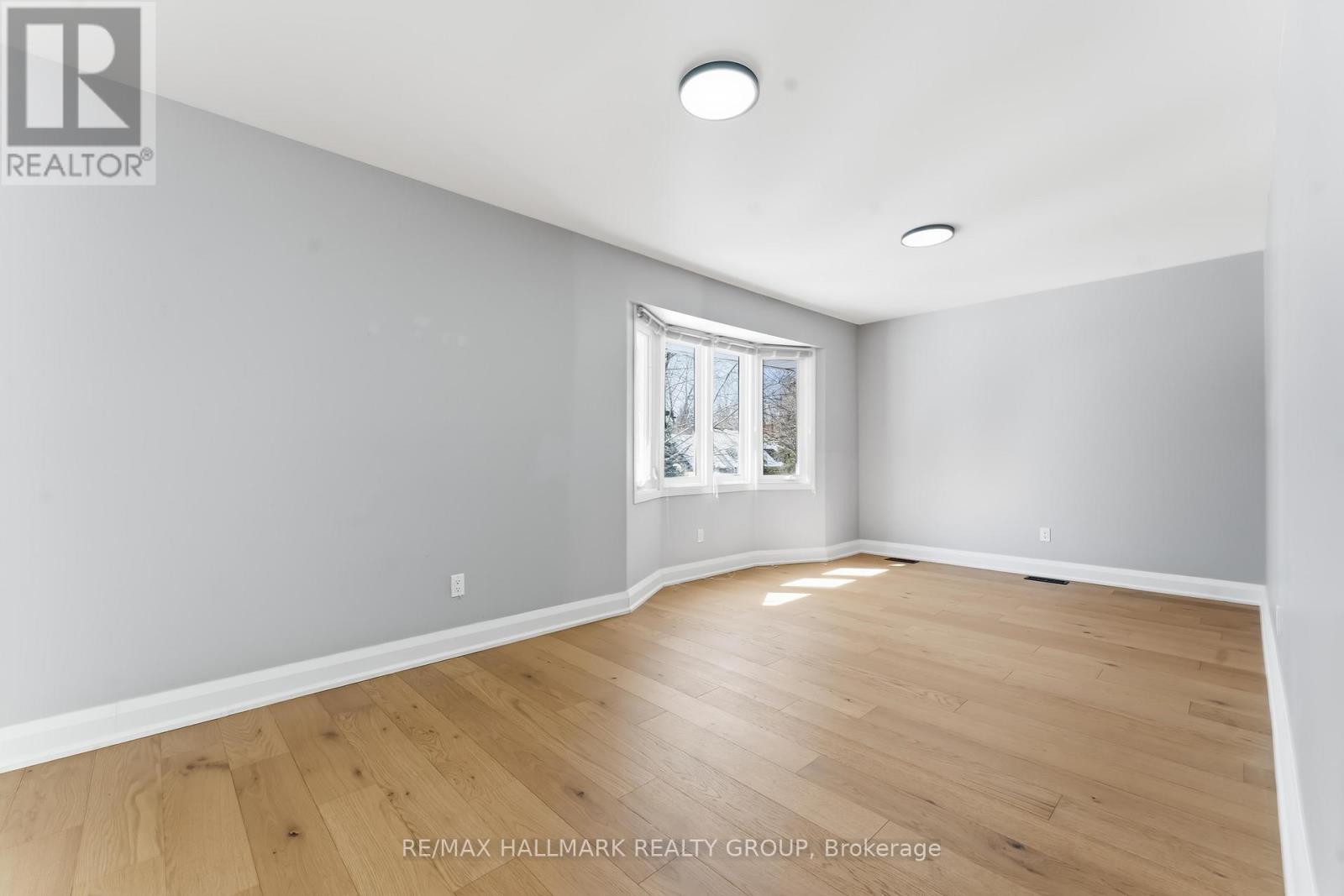 19 Kingsford Crescent, Ottawa, Ontario  K2K 1T5 - Photo 24 - X12901600