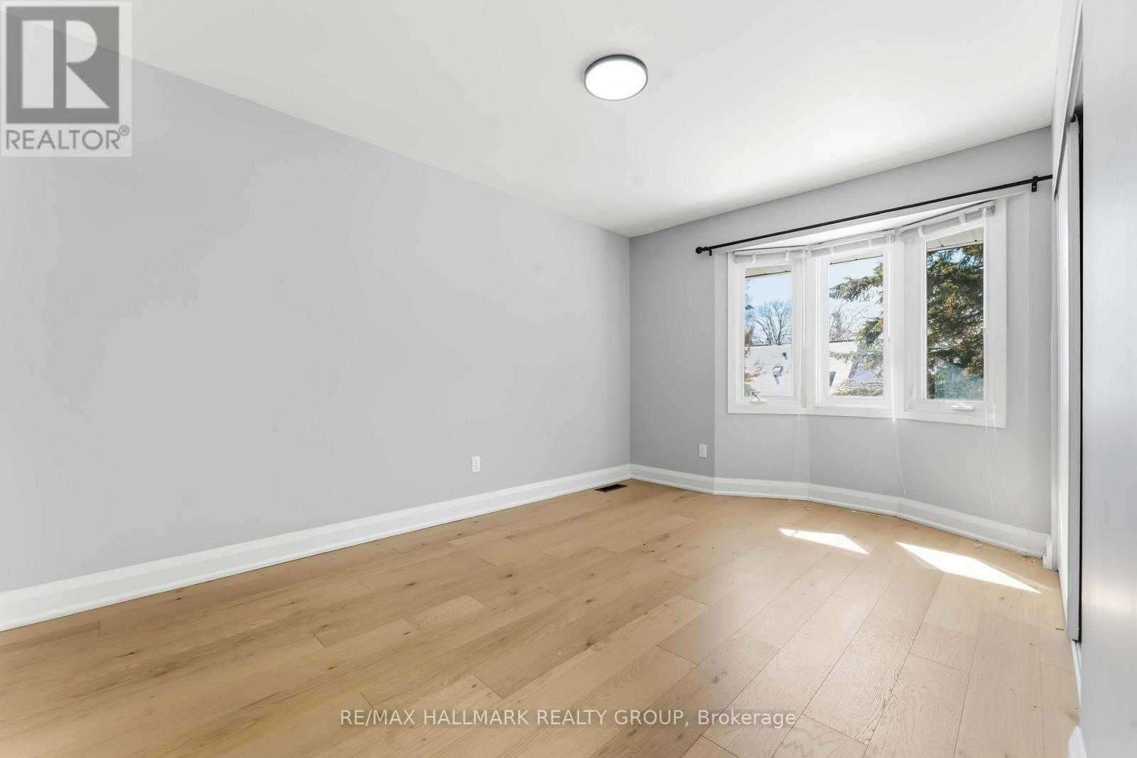 19 Kingsford Crescent, Ottawa, Ontario  K2K 1T5 - Photo 25 - X12901600