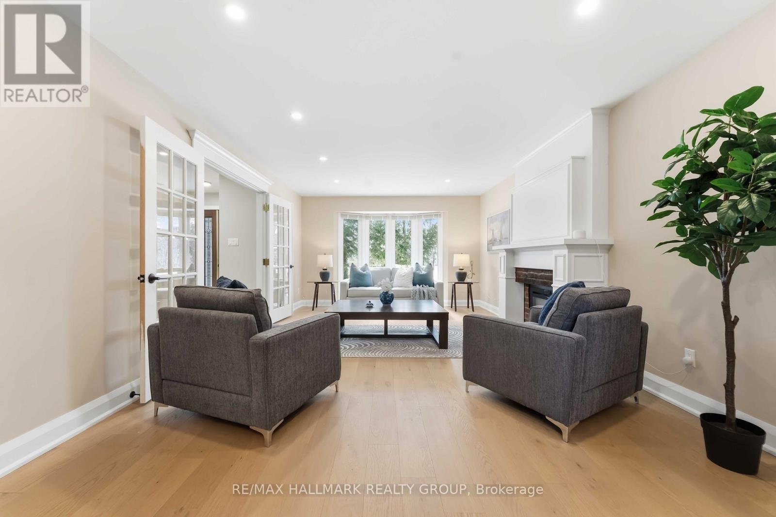 19 Kingsford Crescent, Ottawa, Ontario  K2K 1T5 - Photo 7 - X12901600