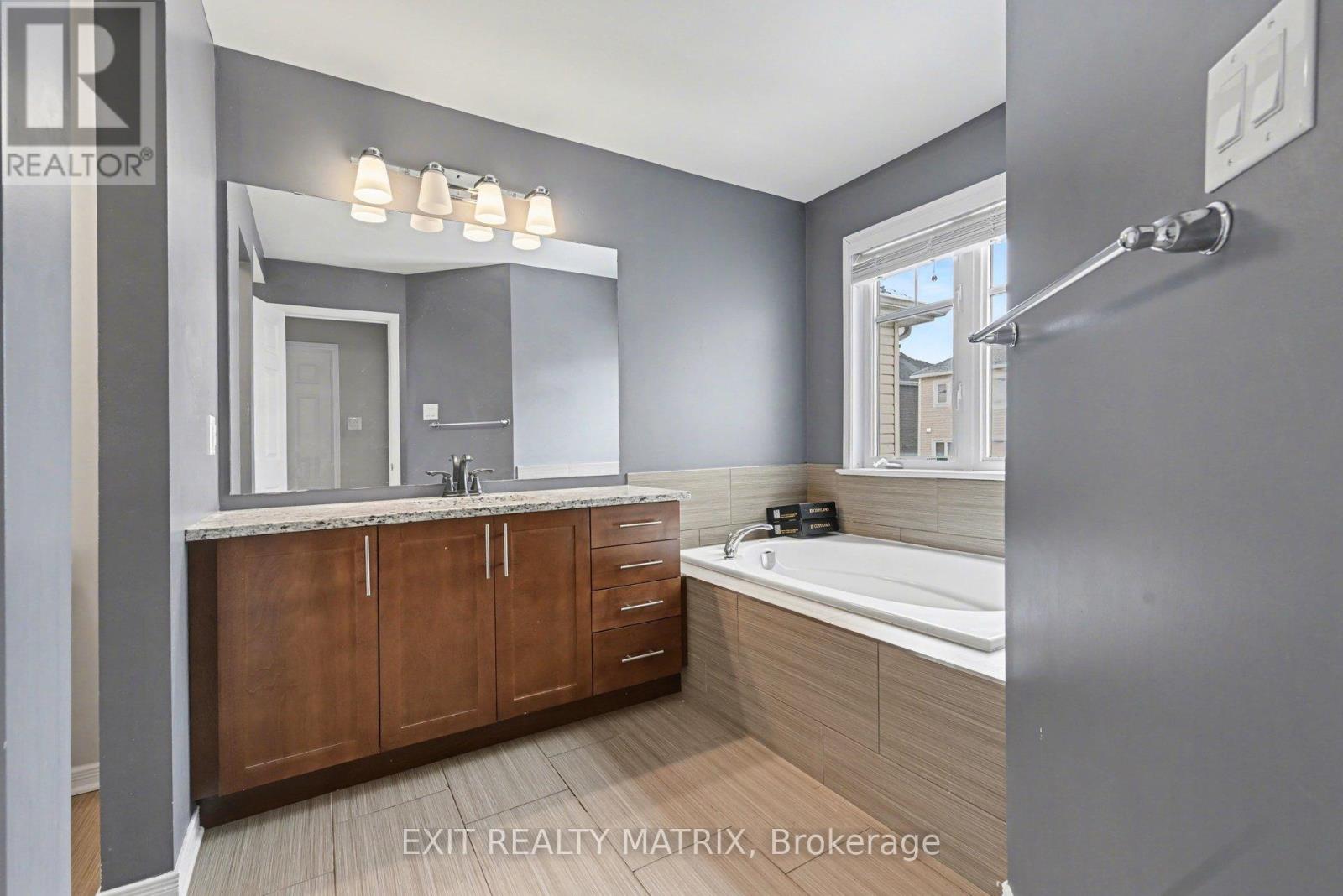 233 Losino Crescent, Ottawa, Ontario  K2V 0E4 - Photo 17 - X12901608