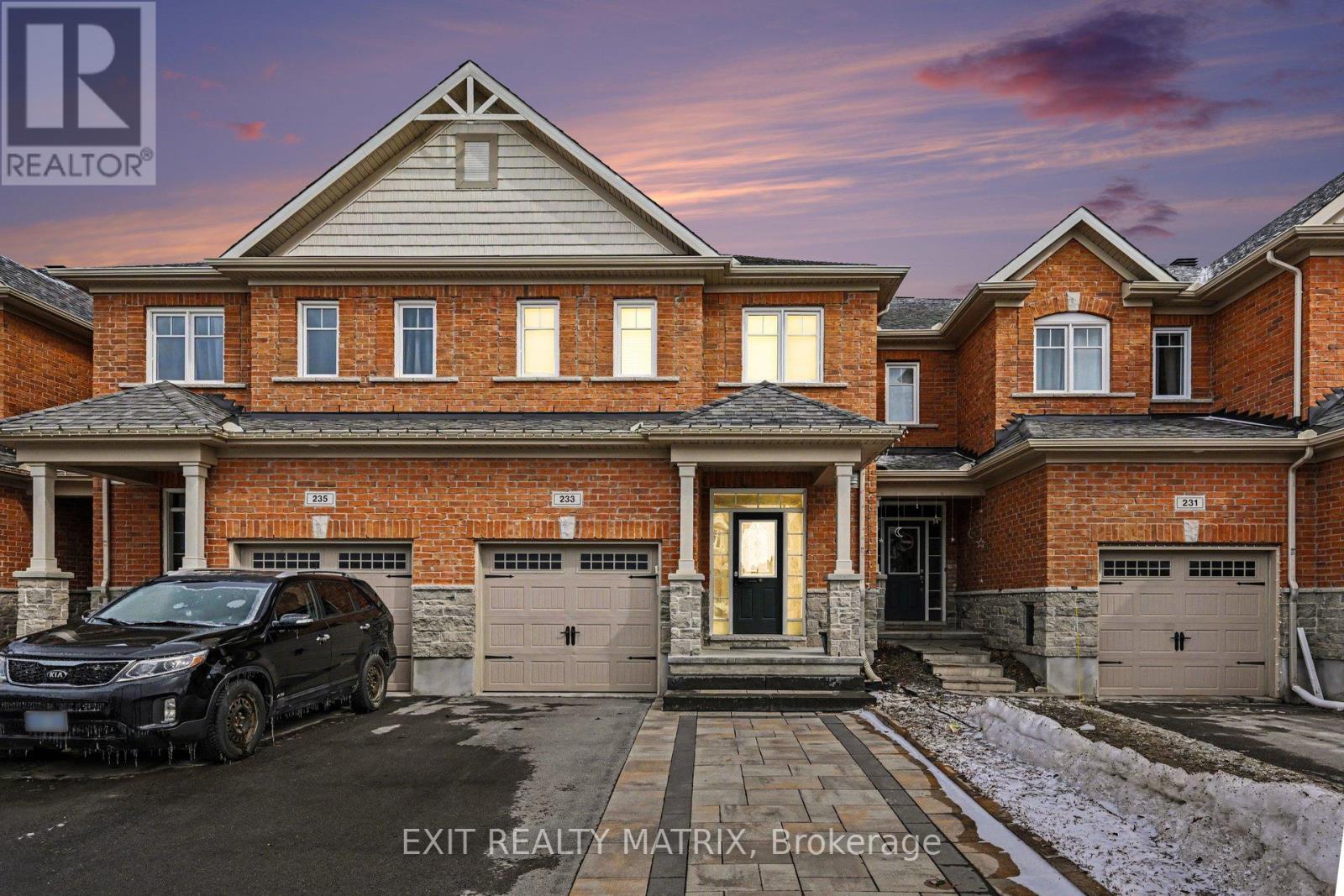 233 Losino Crescent, Ottawa, Ontario  K2V 0E4 - Photo 2 - X12901608