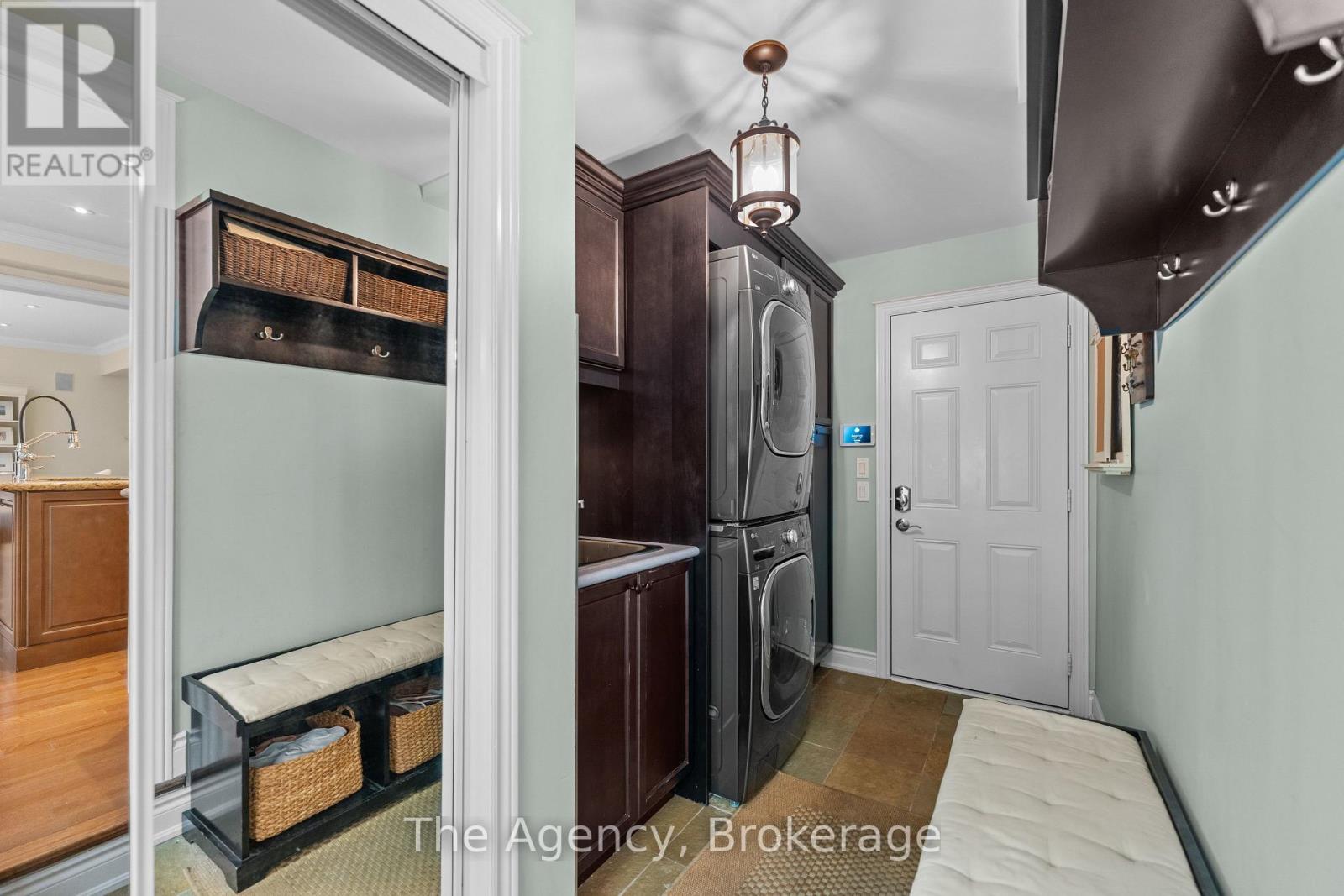 297 Fritillary Street, Oakville, Ontario  L6L 6W7 - Photo 28 - W12901638