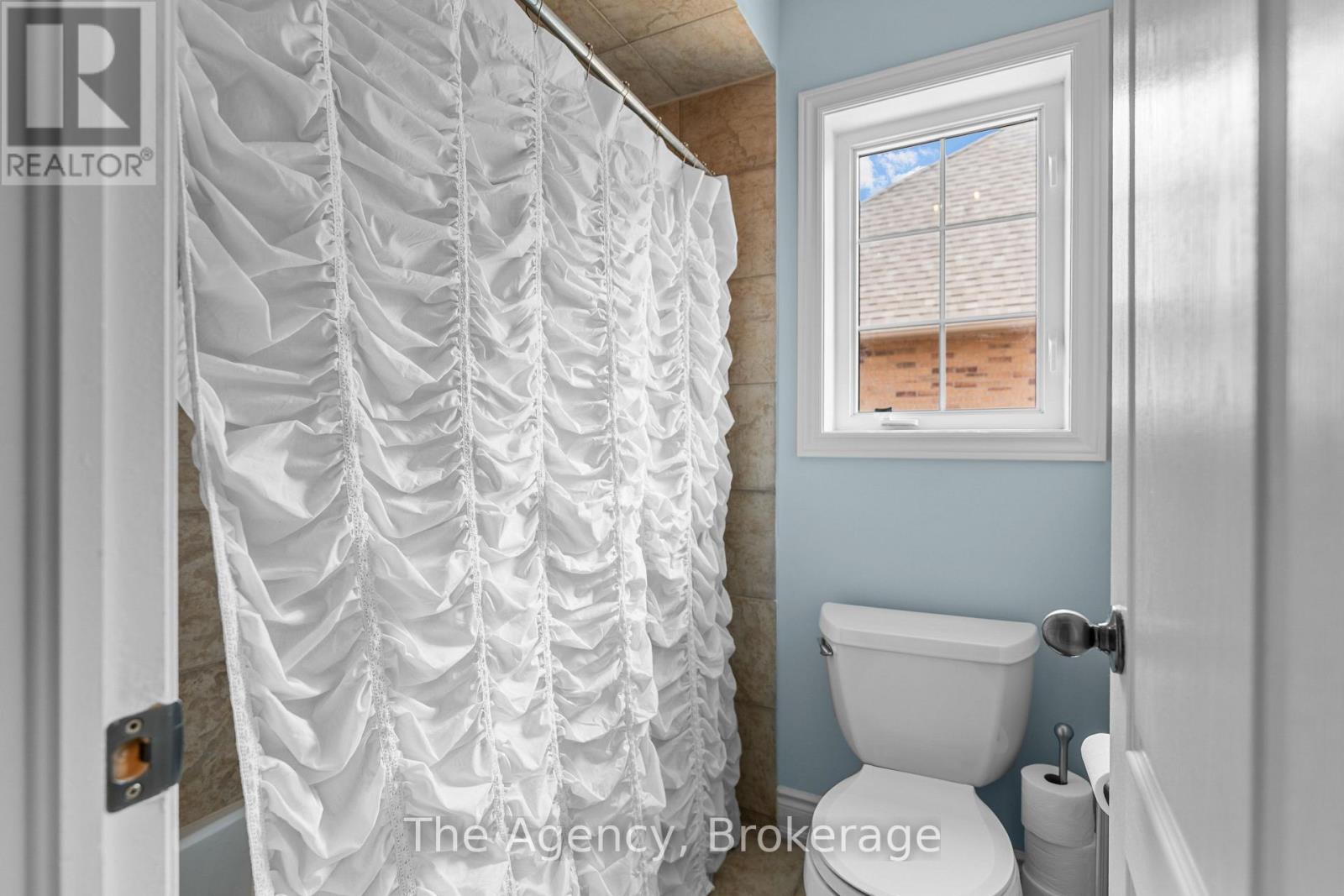 297 Fritillary Street, Oakville, Ontario  L6L 6W7 - Photo 39 - W12901638