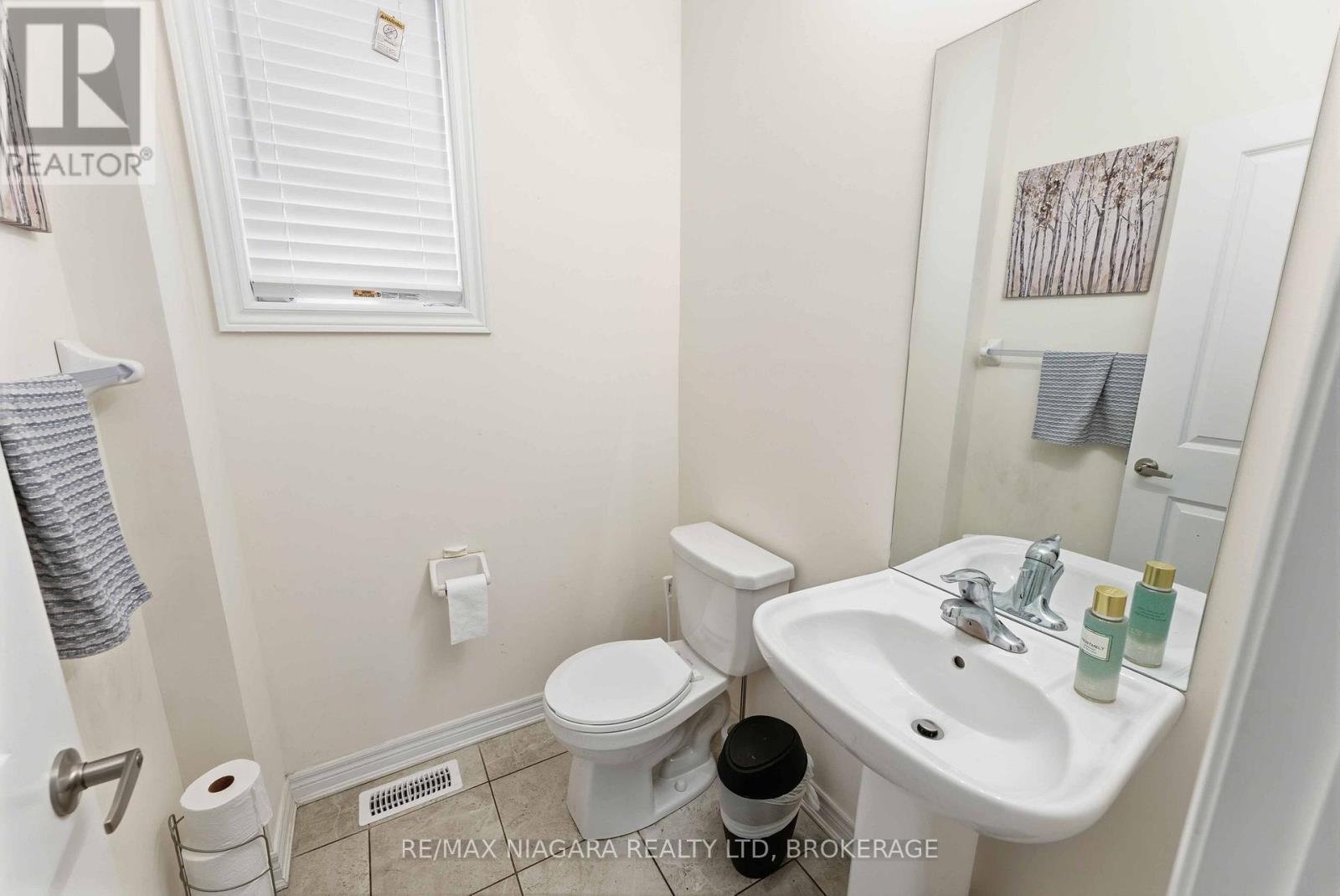 91 Homestead Way, Thorold, Ontario  L2V 0B7 - Photo 11 - X12901616