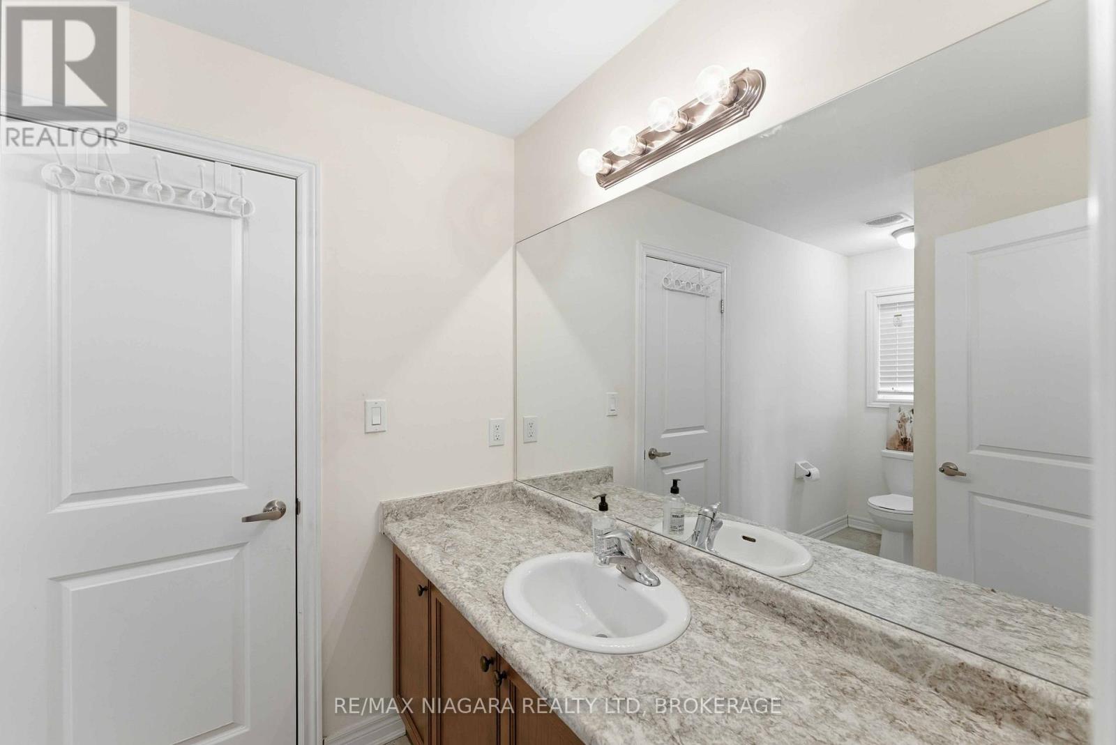 91 Homestead Way, Thorold, Ontario  L2V 0B7 - Photo 13 - X12901616