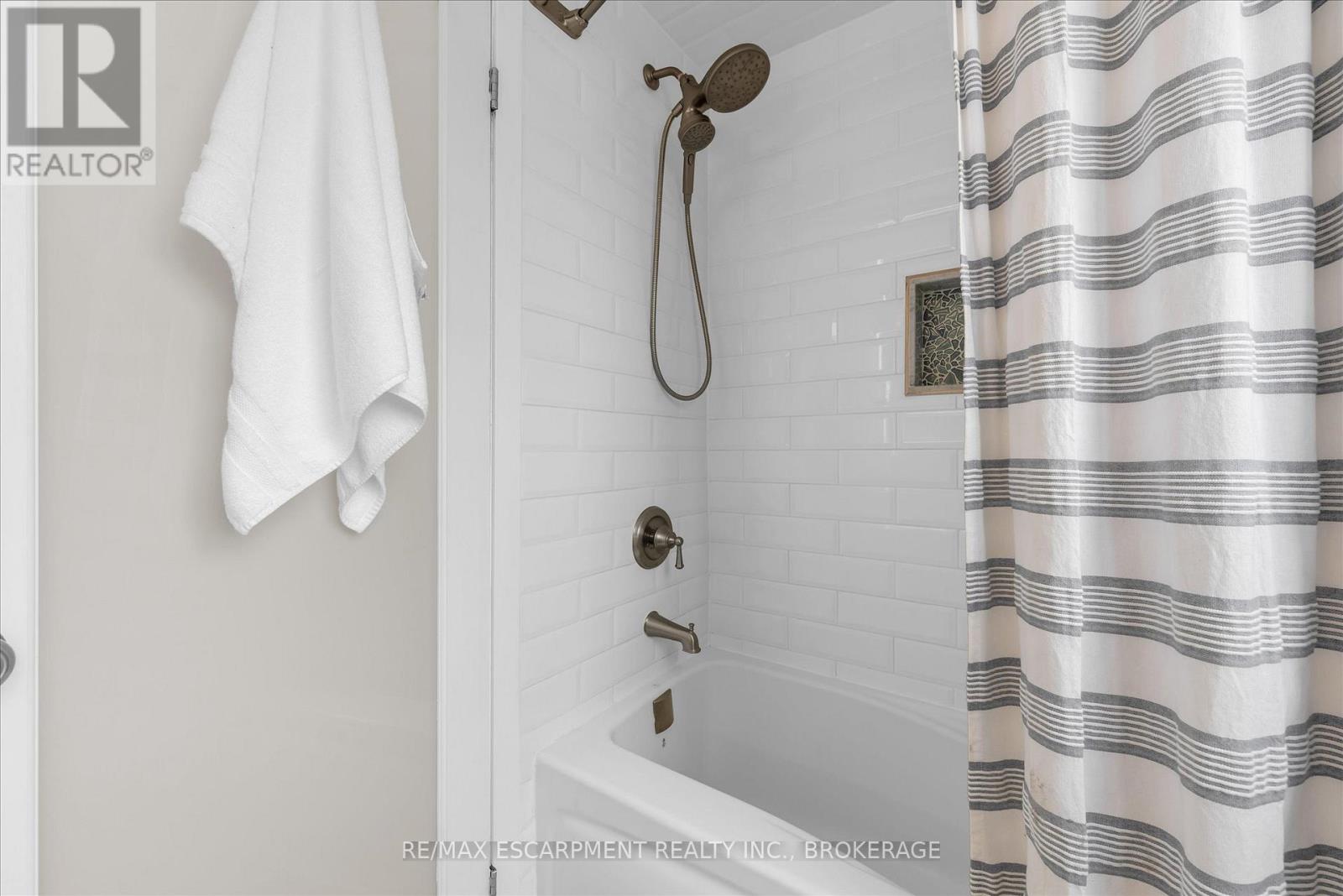 301 - 5 Viking Court, Grimsby, Ontario  L3M 3T8 - Photo 15 - X12901624