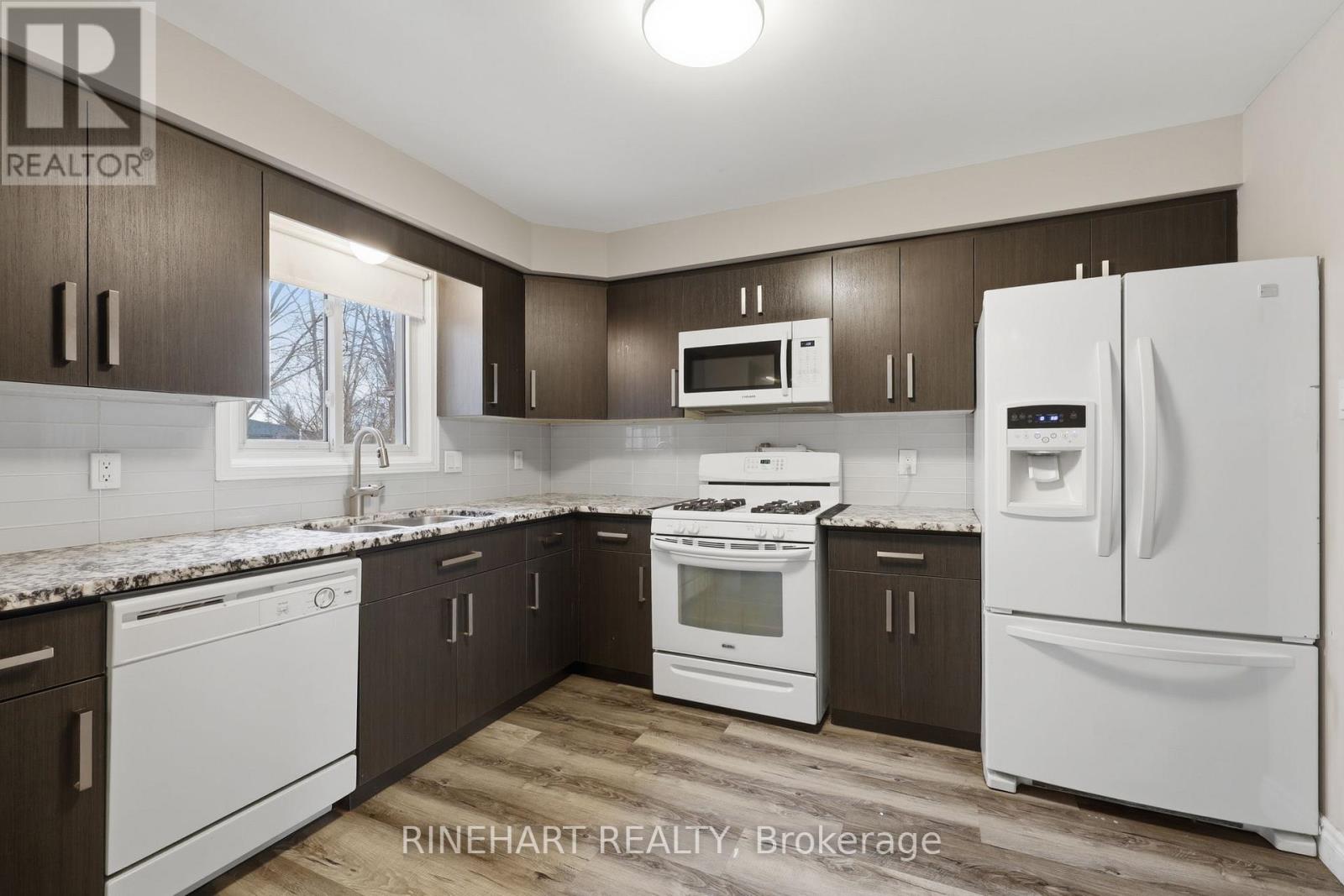 74 Erica Crescent, London South, Ontario  N6E 3P5 - Photo 15 - X12901640