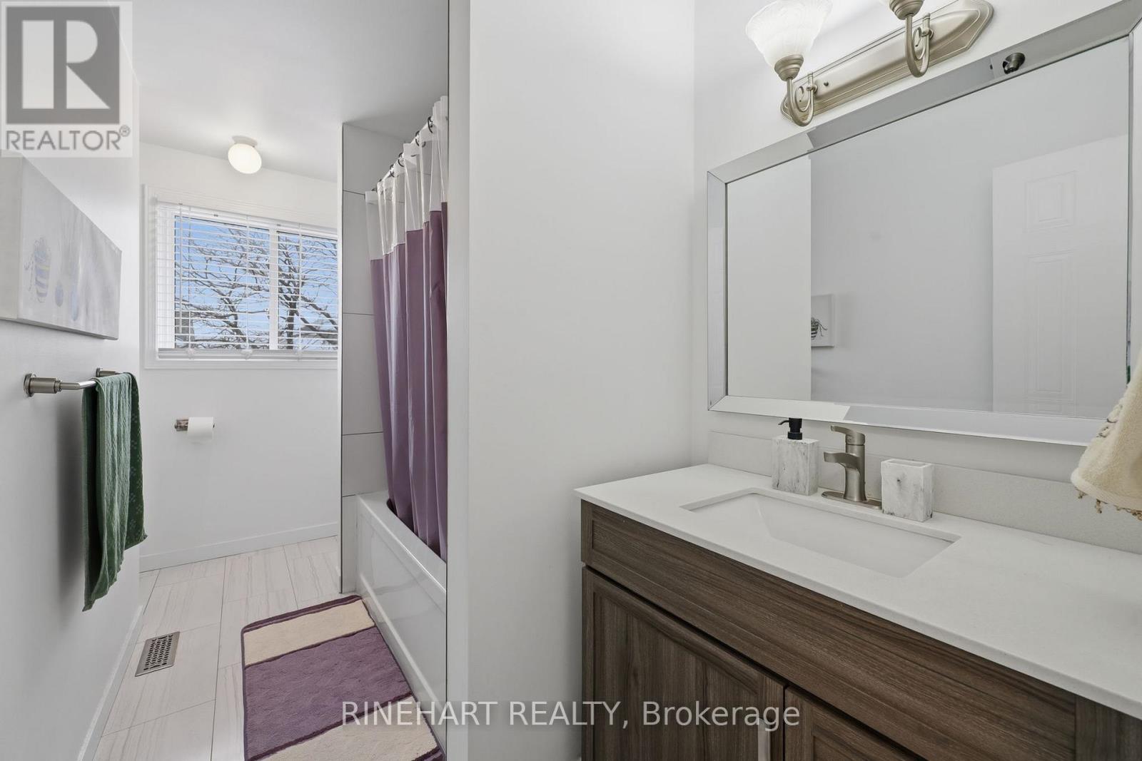 74 Erica Crescent, London South, Ontario  N6E 3P5 - Photo 21 - X12901640