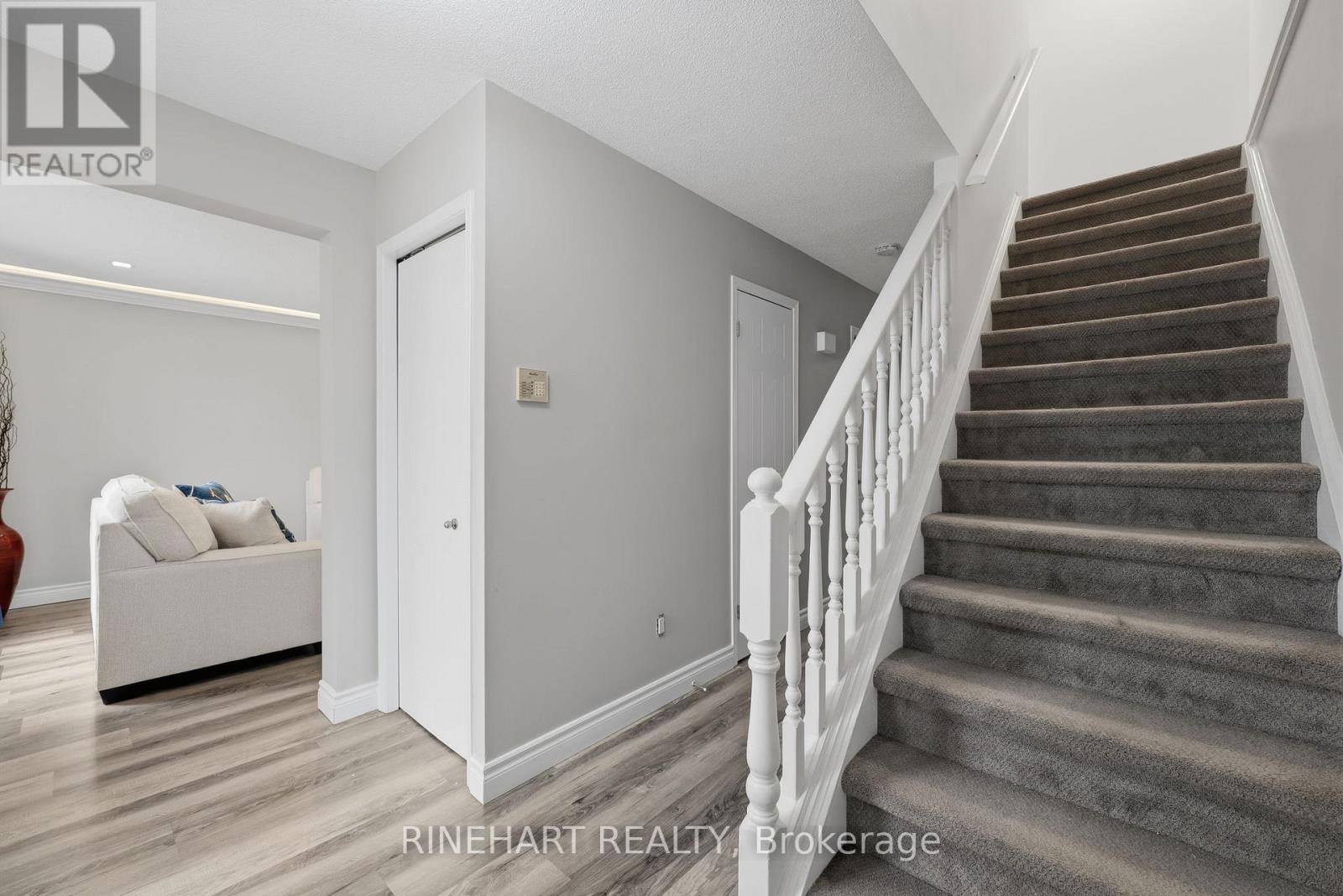 74 Erica Crescent, London South, Ontario  N6E 3P5 - Photo 3 - X12901640