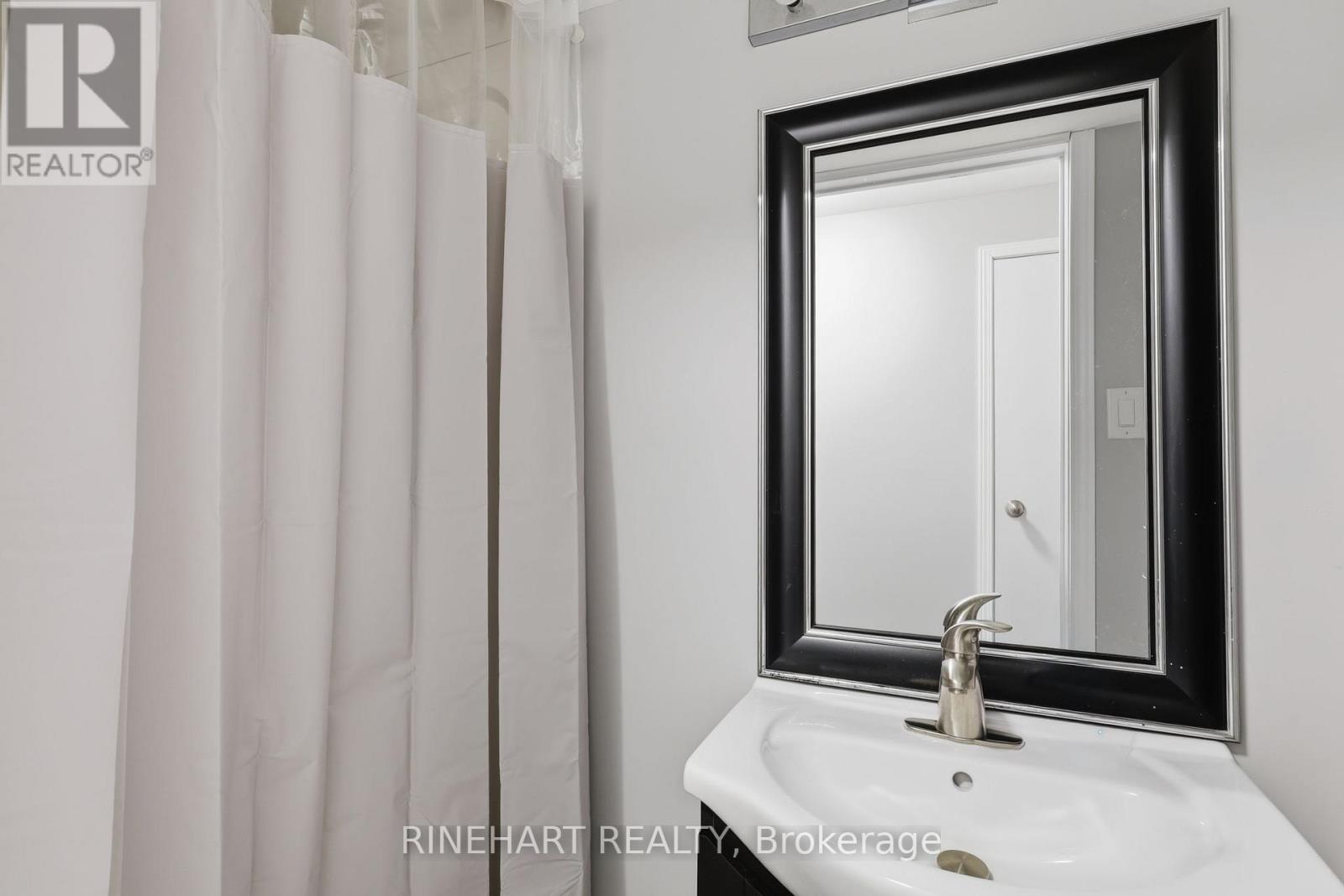 74 Erica Crescent, London South, Ontario  N6E 3P5 - Photo 38 - X12901640