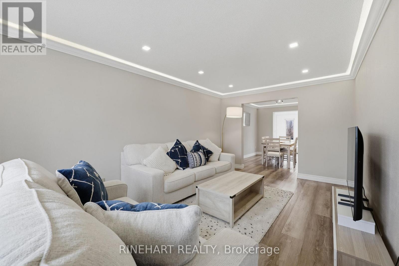 74 Erica Crescent, London South, Ontario  N6E 3P5 - Photo 4 - X12901640