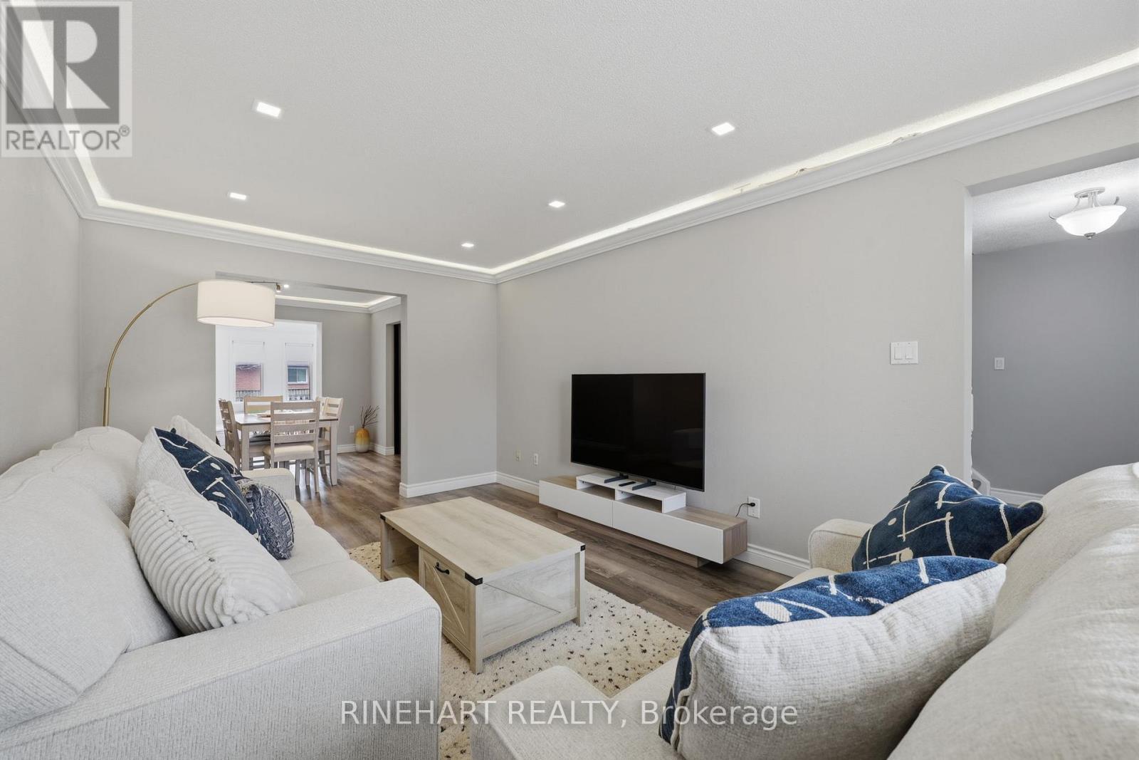 74 Erica Crescent, London South, Ontario  N6E 3P5 - Photo 5 - X12901640