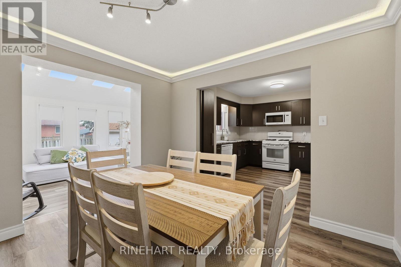 74 Erica Crescent, London South, Ontario  N6E 3P5 - Photo 8 - X12901640