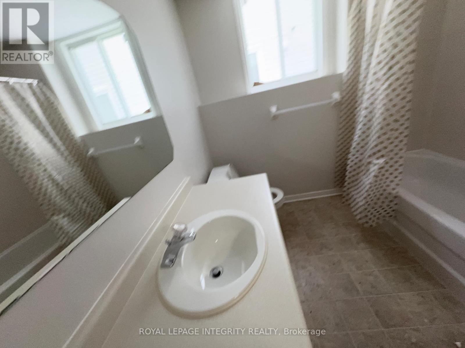 274 Sandhill Road, Ottawa, Ontario  K2K 2V7 - Photo 18 - X12864162