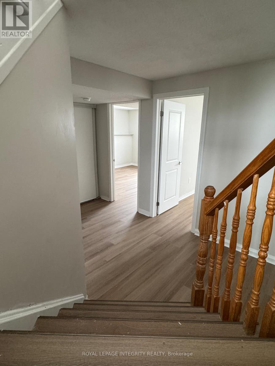 274 Sandhill Road, Ottawa, Ontario  K2K 2V7 - Photo 16 - X12864162