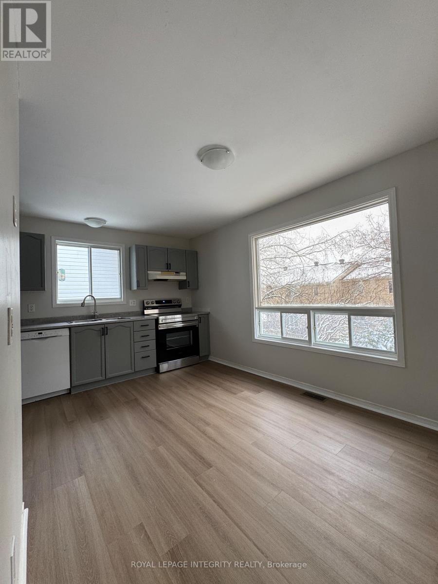 274 Sandhill Road, Ottawa, Ontario  K2K 2V7 - Photo 9 - X12864162