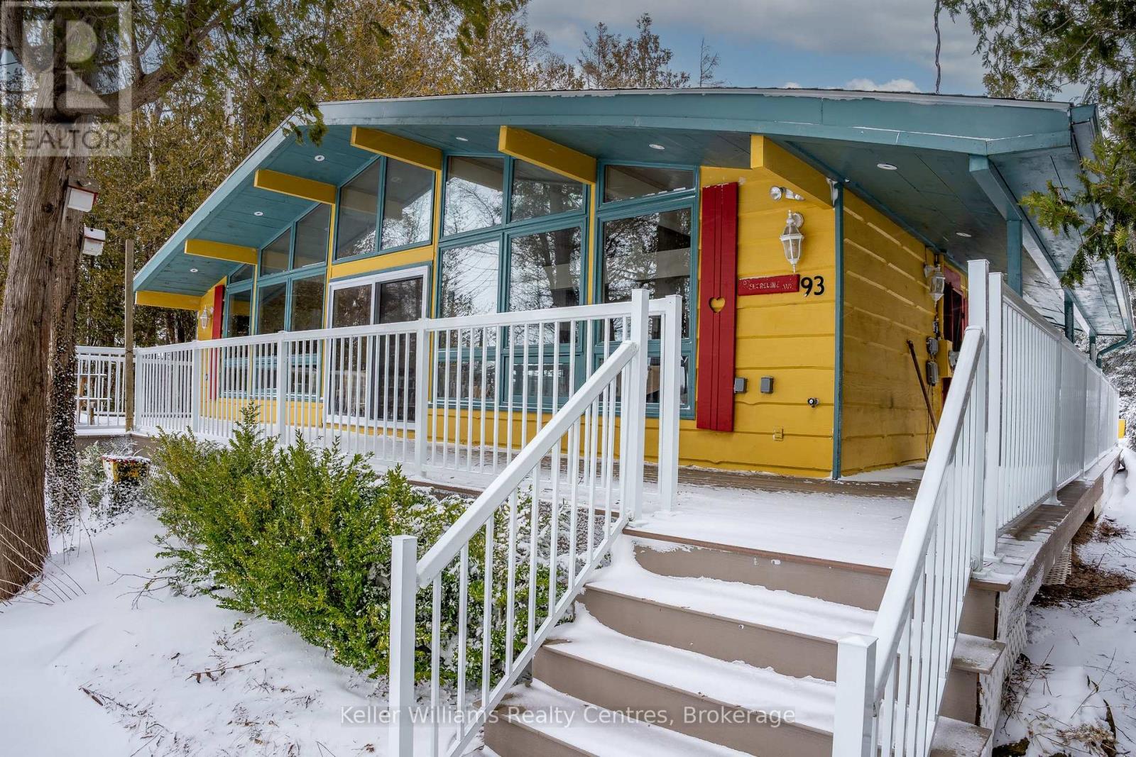 93 Shoreline Avenue, South Bruce Peninsula, Ontario  N0H 2T0 - Photo 7 - X12901554