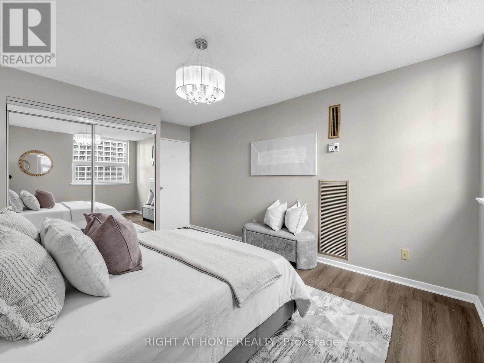 2004 - 1900 Sheppard Avenue E, Toronto, Ontario  M2J 4T4 - Photo 16 - C12901540