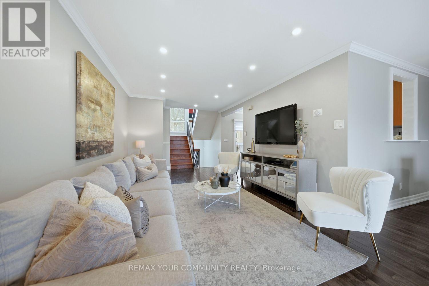 25 Cheryl Shepway Crescent, Toronto, Ontario  M2J 4R5 - Photo 8 - C12901626