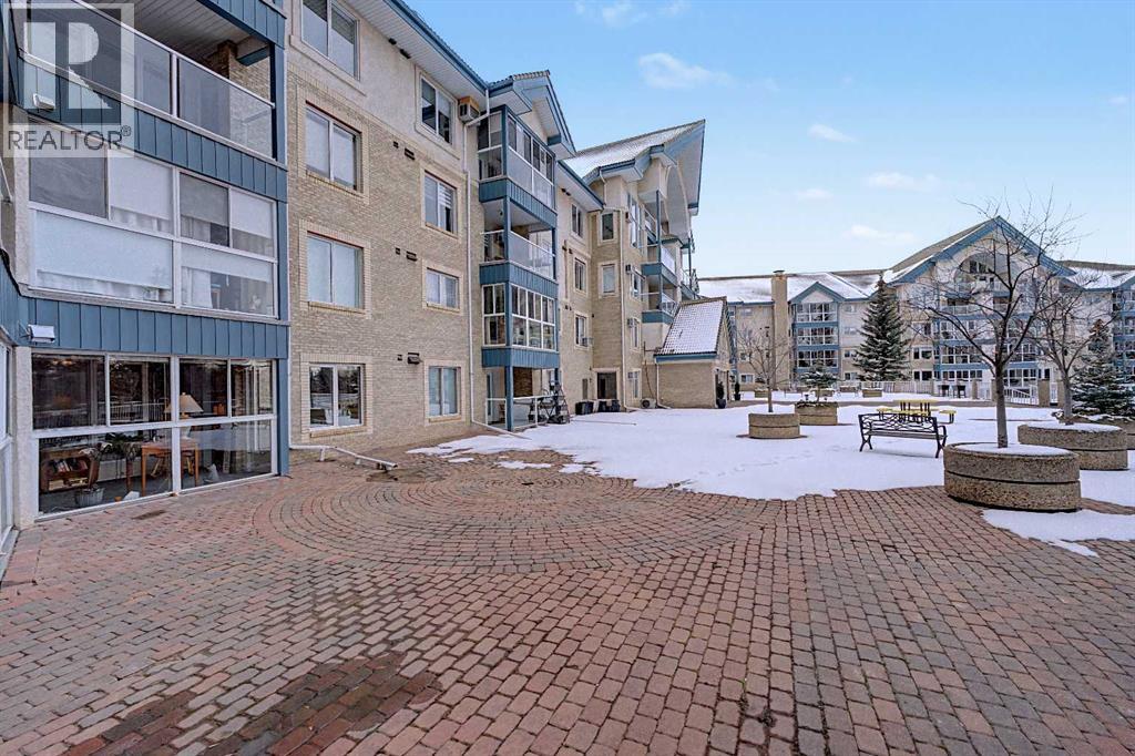 106, 7239 Sierra Morena Boulevard Sw, Calgary, Alberta  T3H 3L7 - Photo 26 - A2294408