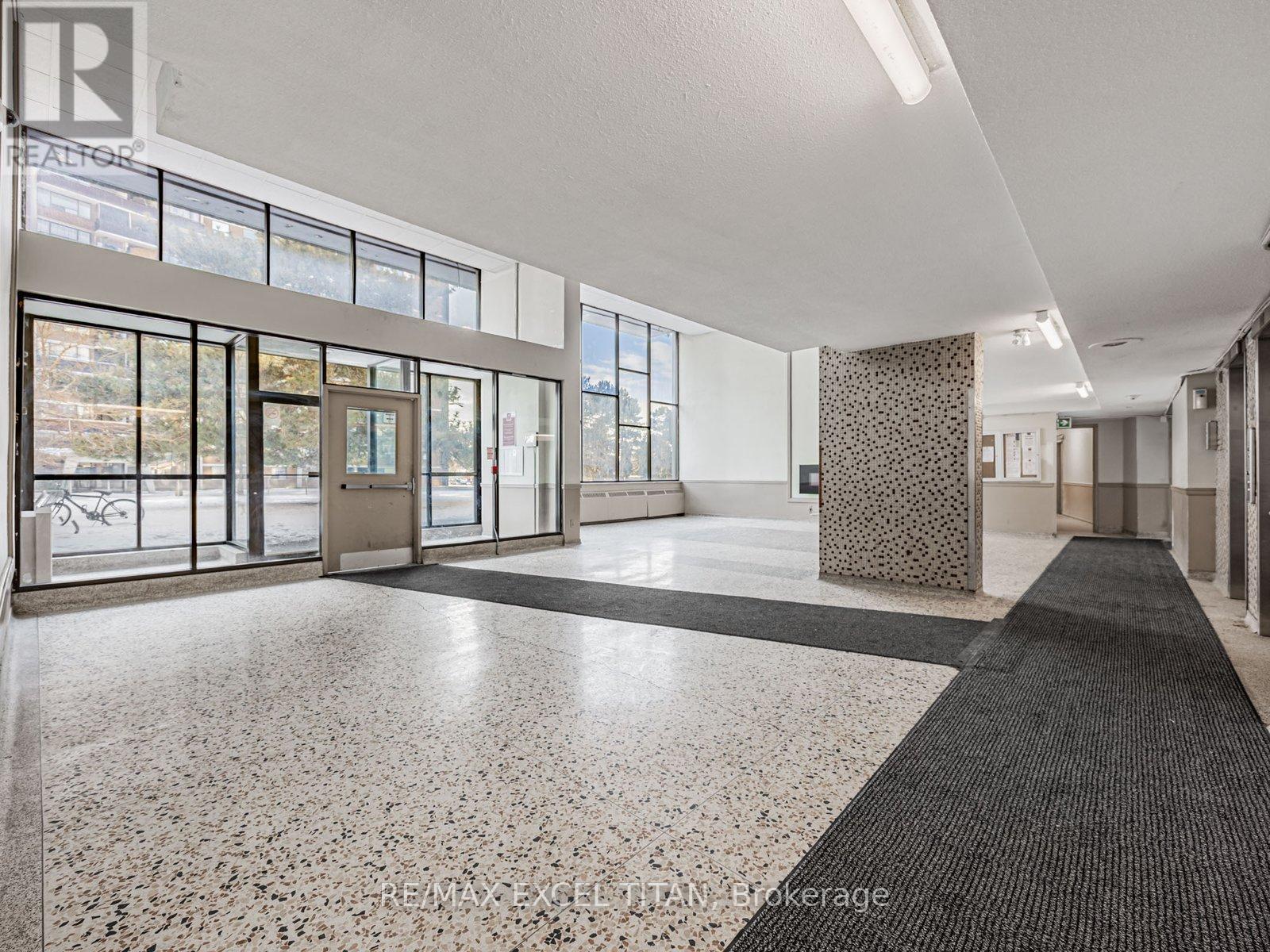 307 - 1385 Midland Avenue, Toronto, Ontario  M1P 3B8 - Photo 2 - E12901584