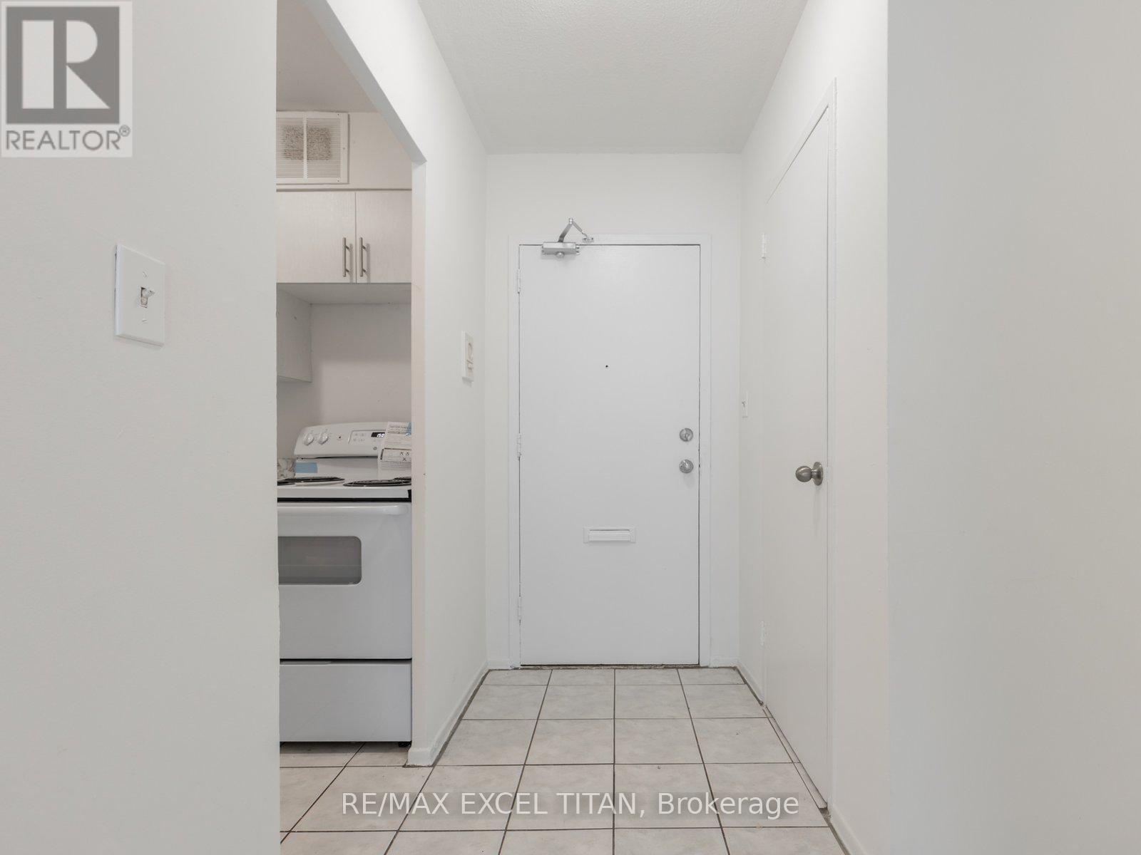 707 - 1385 Midland Avenue, Toronto, Ontario  M1P 3B8 - Photo 13 - E12901606