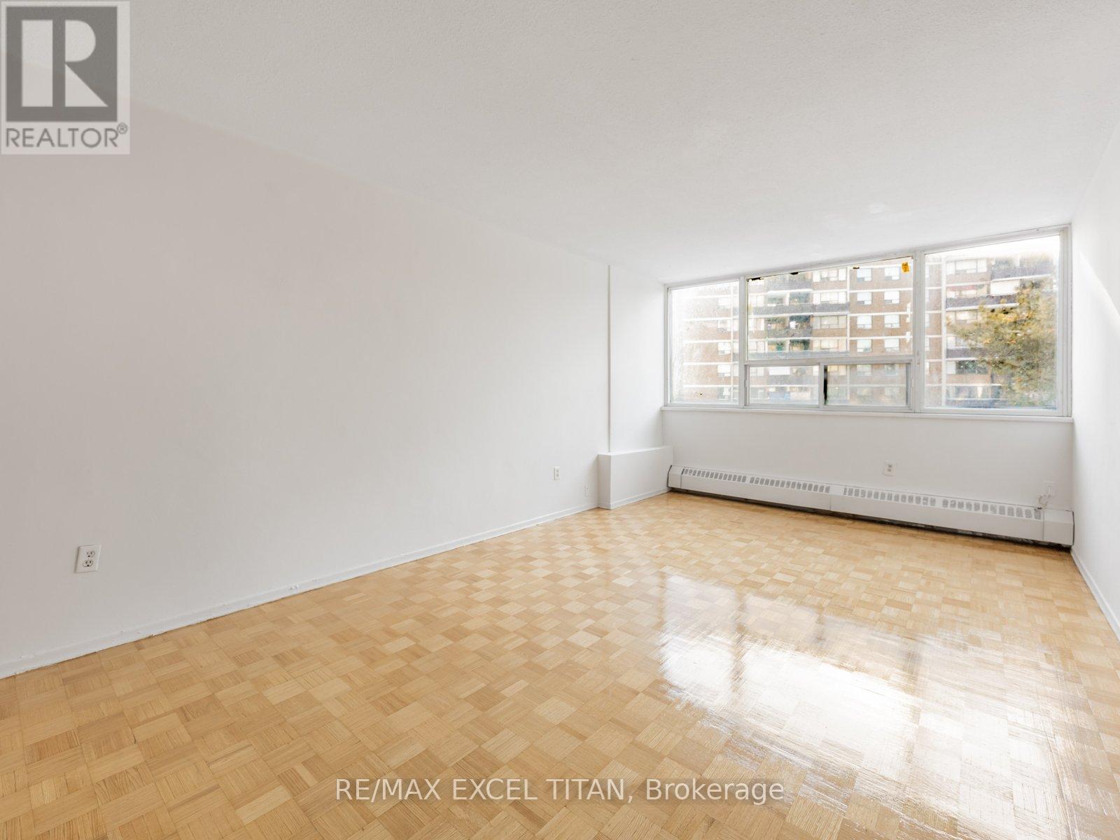 707 - 1385 Midland Avenue, Toronto, Ontario  M1P 3B8 - Photo 2 - E12901606